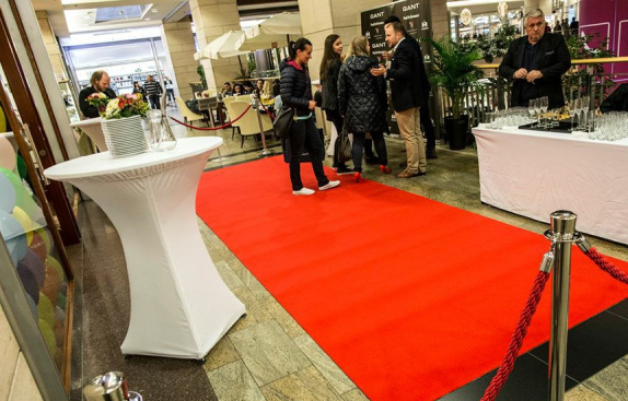 Vörös szőnyeg bérlés fogadáshoz